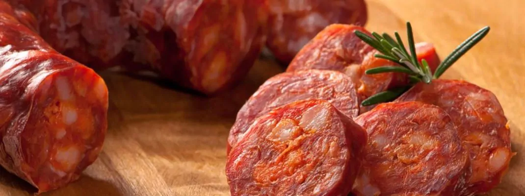 como fazer linguiça curada